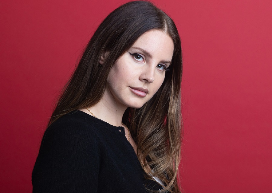 Χριστιανή influencer vs Lana Del Rey για χρήση “Μαύρης Μαγείας” Lana Del Ray