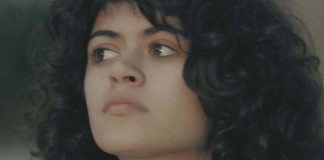 Εύα Παπαδάκη – Τα Μάτια ‘Γίναν Σύννεφα | Στίχοι – Lyrics Εύα Παπαδάκη - Τα Μάτια Γίναν Σύννεφα