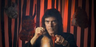 Συνέντευξη: Steve Hackett (solo, Genesis)