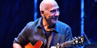 Συνέντευξη: Larry Carlton